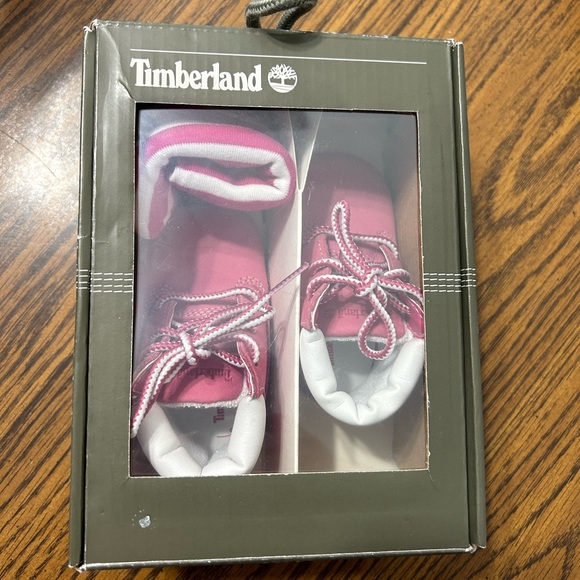 Timberland Infant Booties - Picture 3 of 3